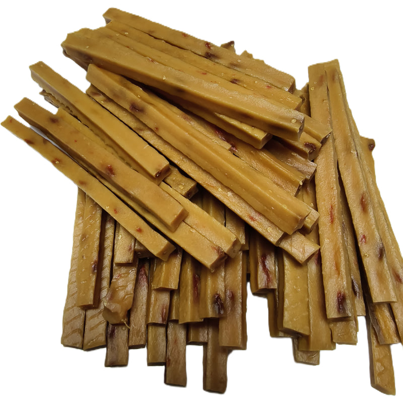 Chicken & Goji Strips (B022)